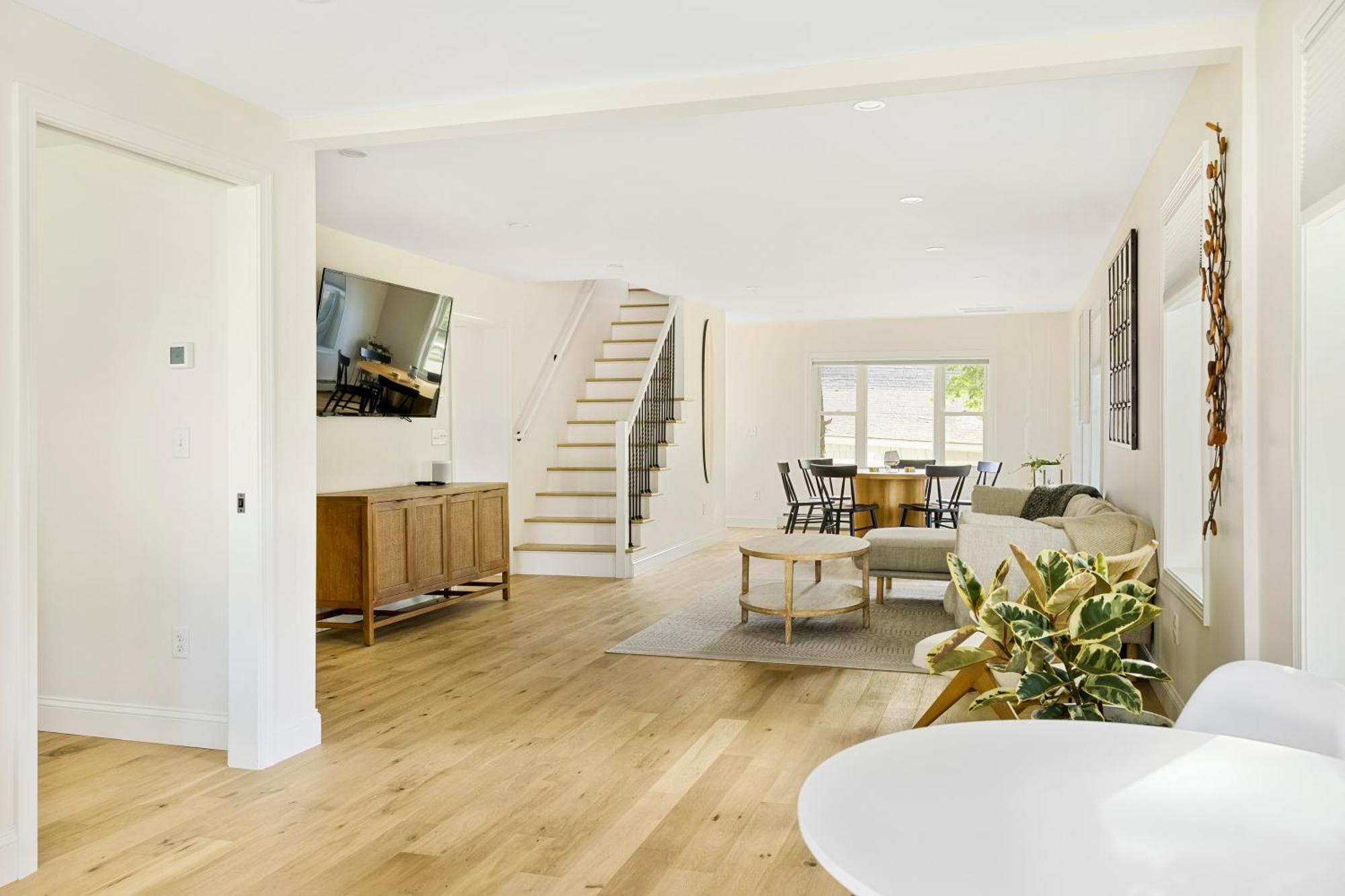 Bright 4Br Beach House, Pine Point Perfection Scarborough Exterior photo