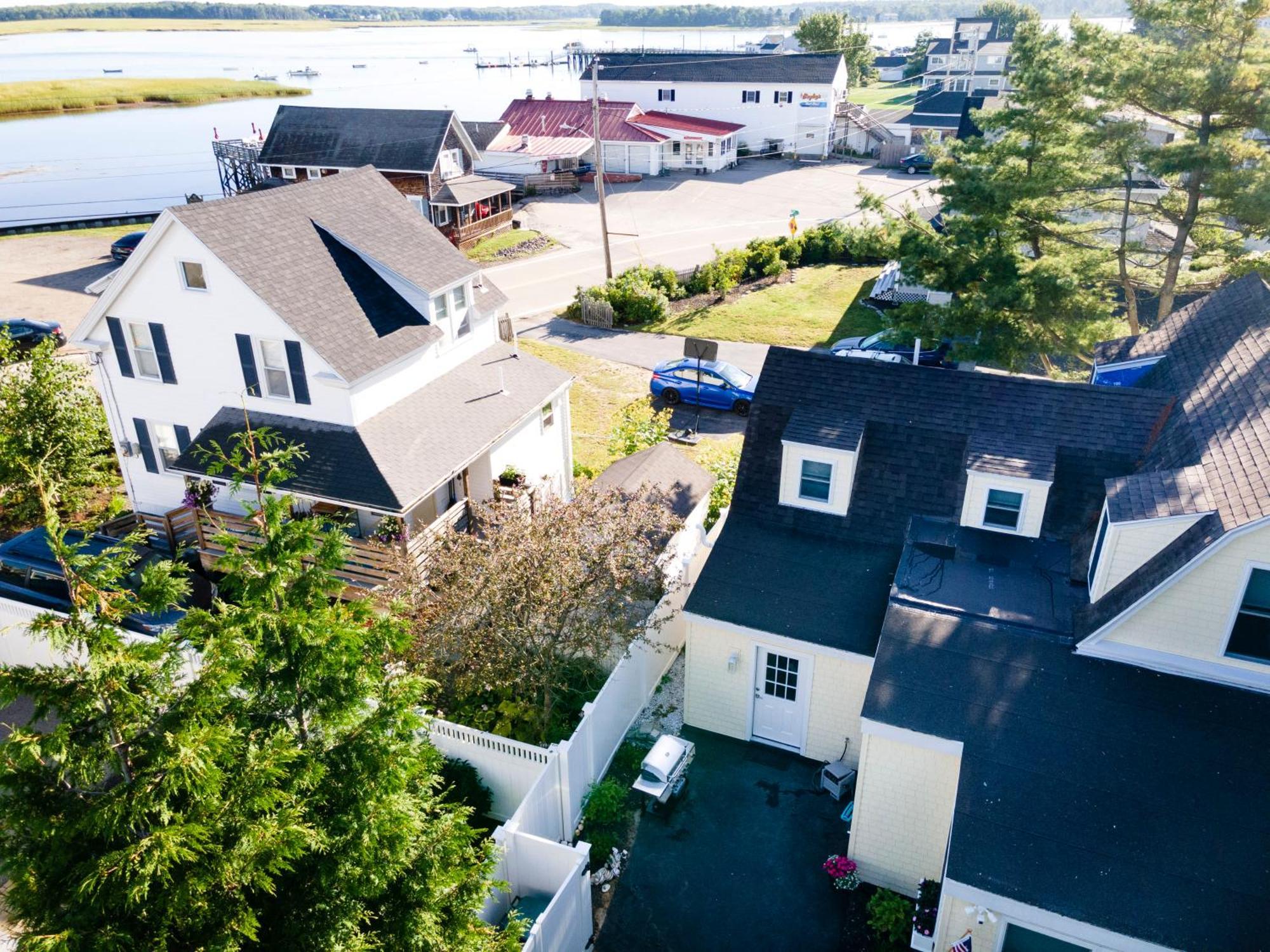 Bright 4Br Beach House, Pine Point Perfection Scarborough Exterior photo